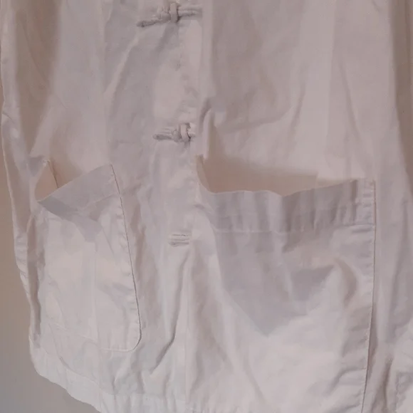 White SS Shirt with Mandarin Collar and traditional frog button closures. - Picture 8 of 11